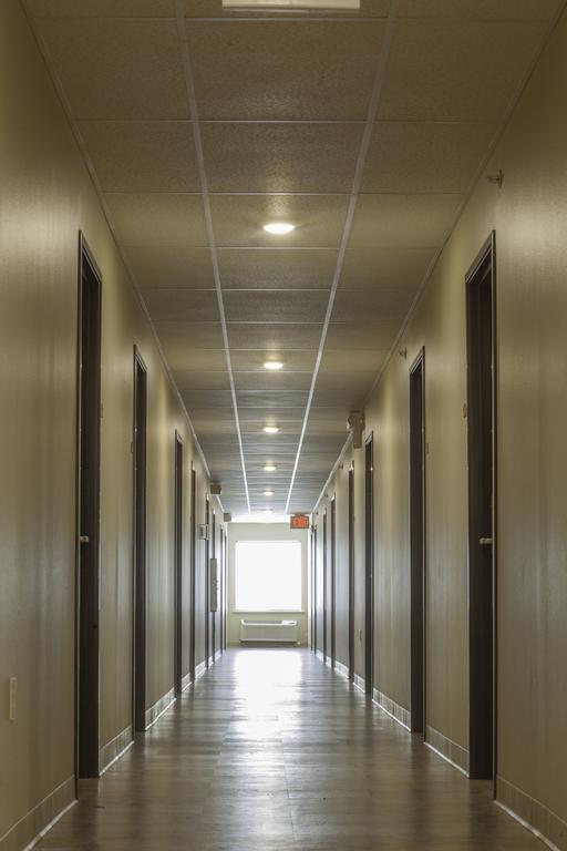 Woodspring Suites Віллістон Екстер'єр фото