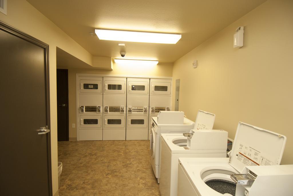 Woodspring Suites Віллістон Екстер'єр фото
