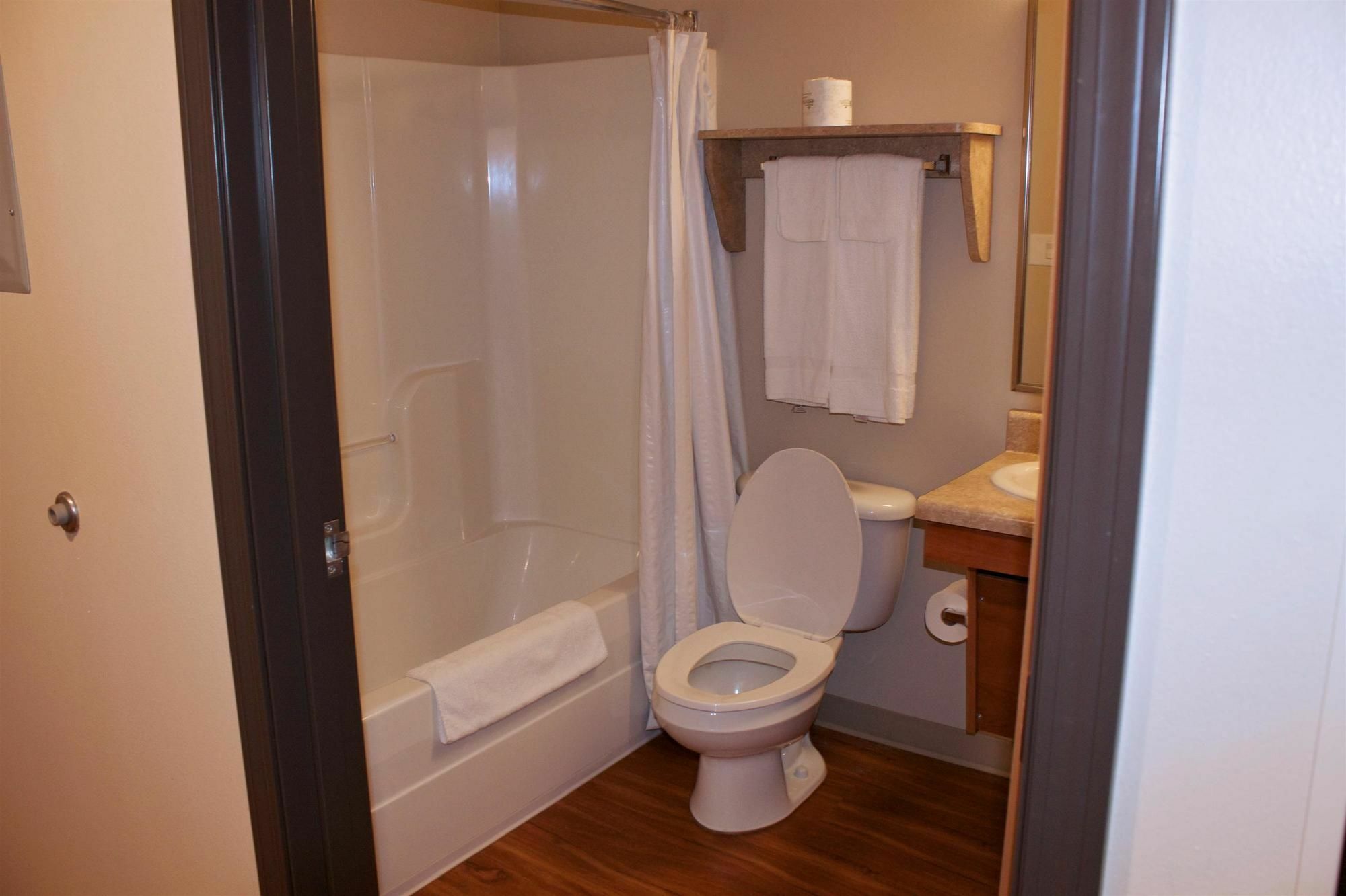 Woodspring Suites Віллістон Екстер'єр фото